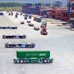 Fahrerlose Transportfahrzeuge (AGV) haben sich bewährt, um Container in Hafenanlagen zu transportieren Bild: Terex Port Solutions