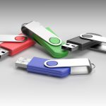 Billige USB-Sticks sind für industrielle und gewerbliche Zwecke ungeeignet. Bild: close-cut multimedia design