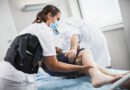 Inzwischen wird das innovative Exoskelett in zahlreichen Branchen verwendet, nicht nur in der medizinischen Pflege, sondern zum Beispiel auch in der Eisenbahnindustrie oder auf dem Bau.