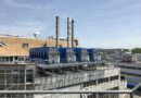 Bild 3: Vier neue Kompressor-Kältemaschinen auf dem Dach der Energiezentrale (Urheber: Rösberg)